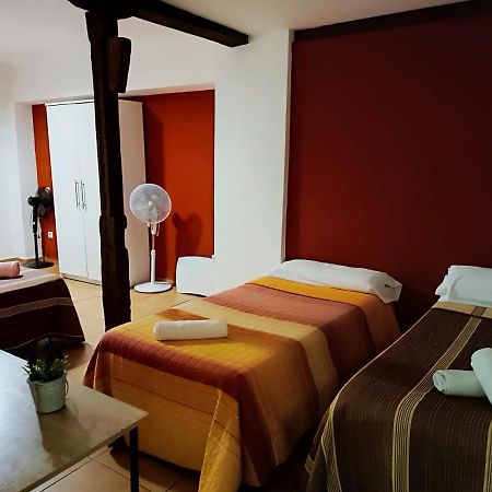 Corrala De San Anton. Sencillo Apartamento En Pleno Centro Granada Kültér fotó