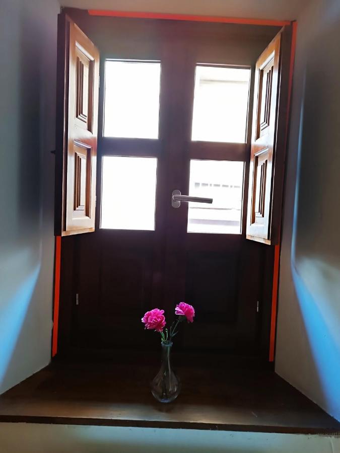 Corrala De San Anton. Sencillo Apartamento En Pleno Centro Granada Kültér fotó